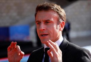 Macron dice que es "absurdo" atizar el miedo sobre energía y que Francia superará el invierno boreal